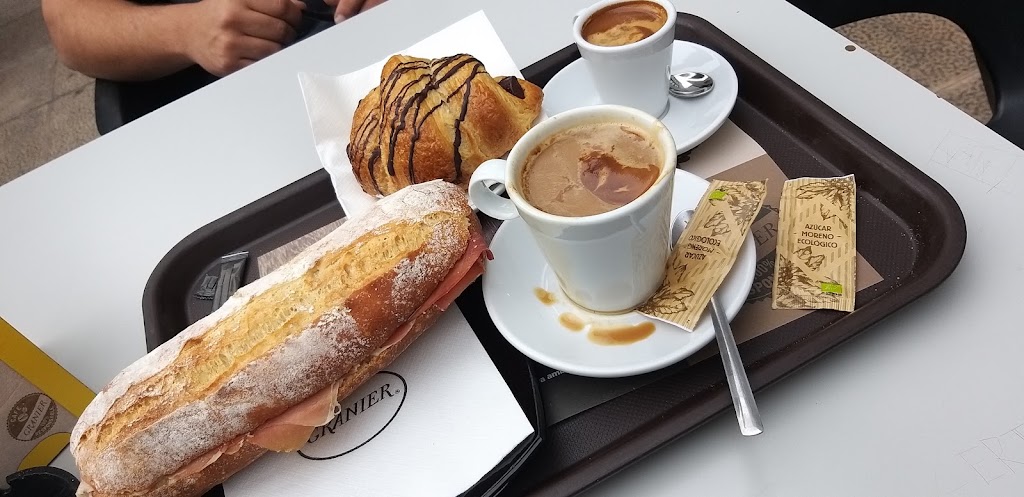 Granier Igualada — Comida y bebida
