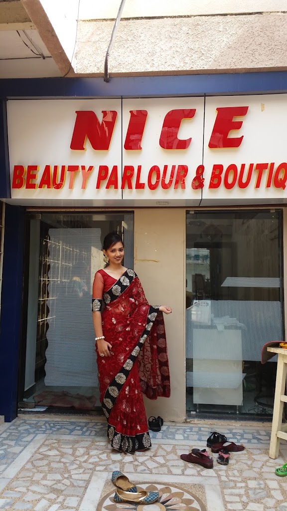 Nice Beauty Parlour