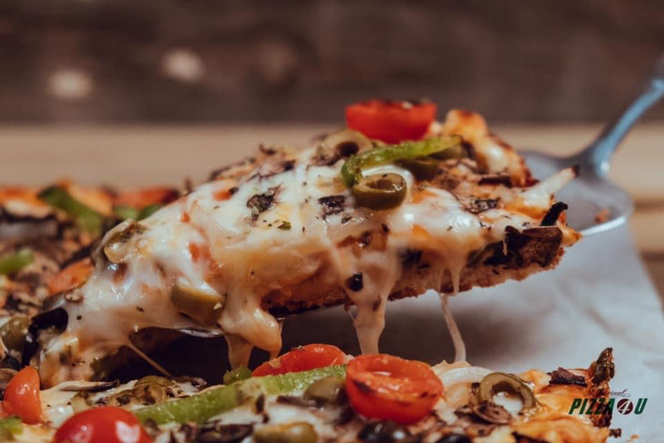 Pizza4U - Albir — Comida y bebida