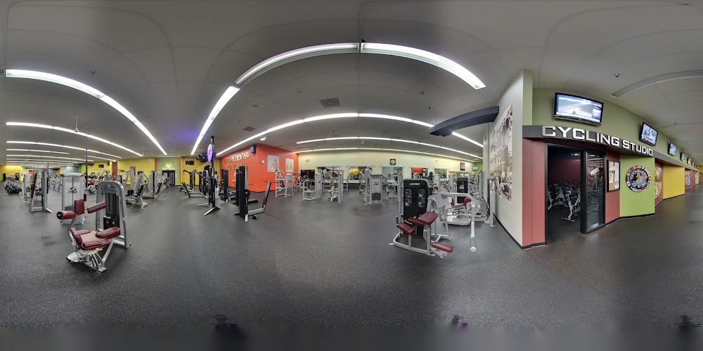  Gold's Gym