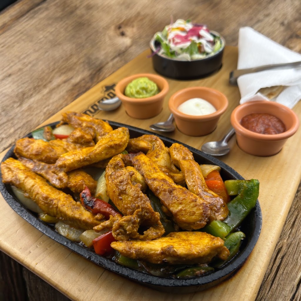 Mamalupe — Comida y bebida