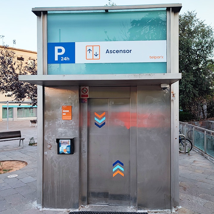 Parking Lluis Millet telpark by Empark — Del propietario