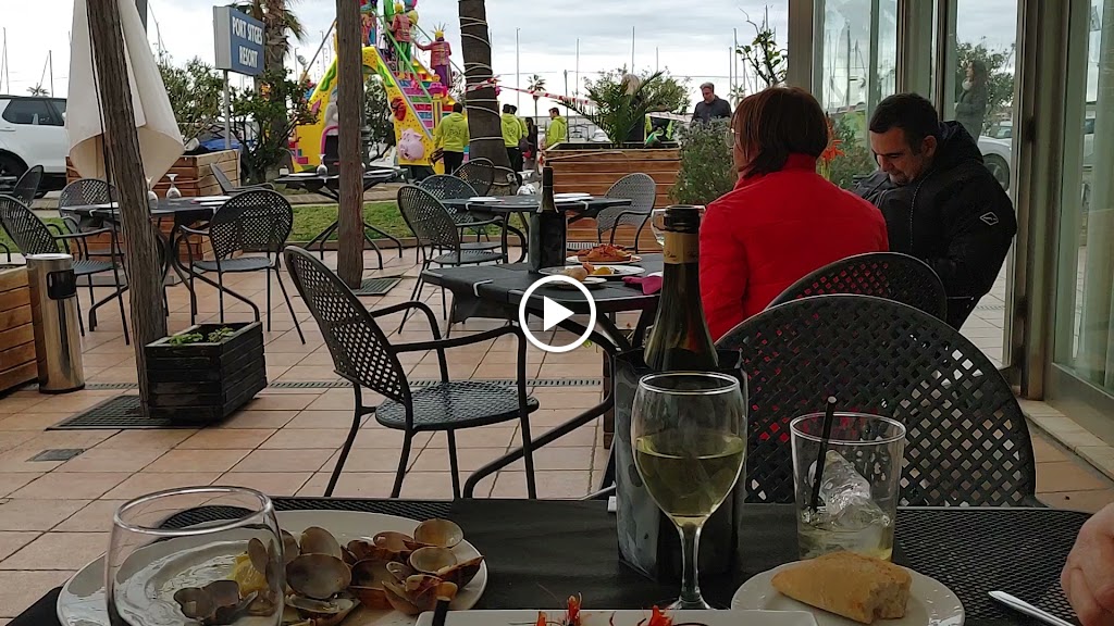 Casa Gallega Sitges — Comida y bebida
