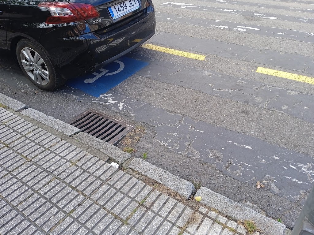 Aparcamiento para personas con movilidad reducida