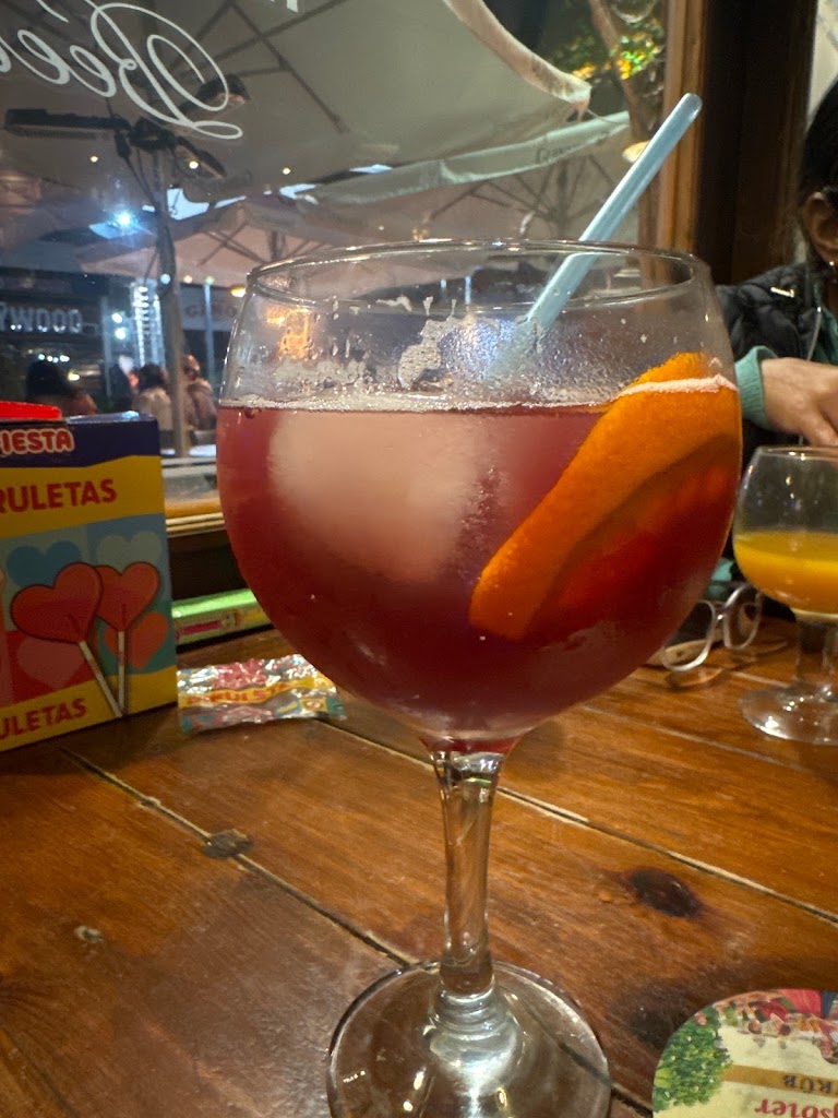 Pub The Cliffs CC Heron City — Sangria