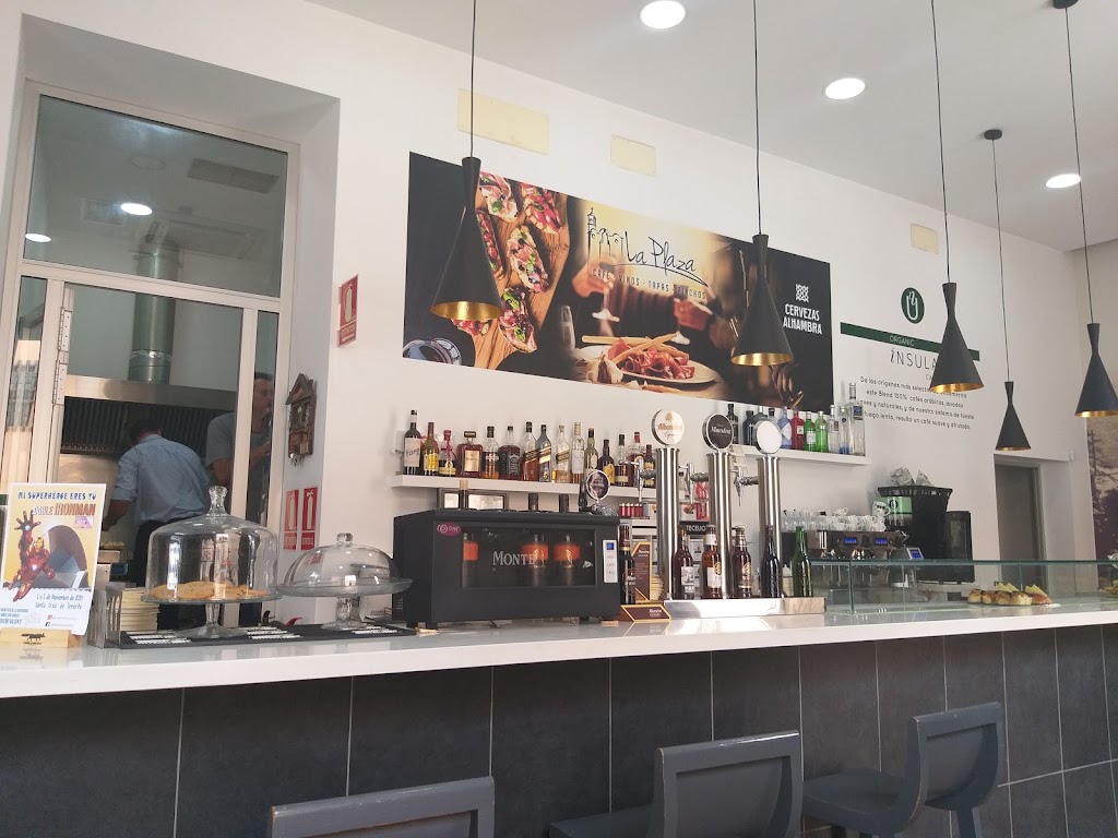 La Plaza cafe Gastrobar — Ambiente