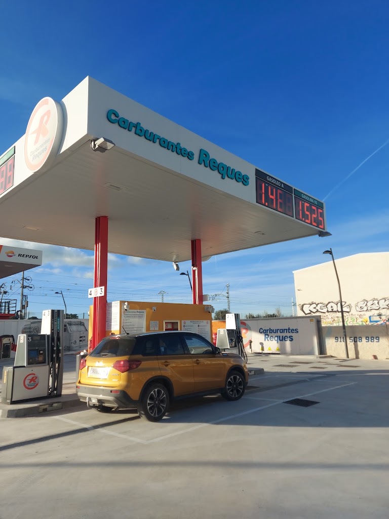 Reques - T9 Galapagar — Surtidor de combustible