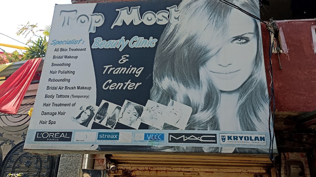 Top Most Makeovers Beauty Parlour Spa Services Makeup Services Ladies Parlour