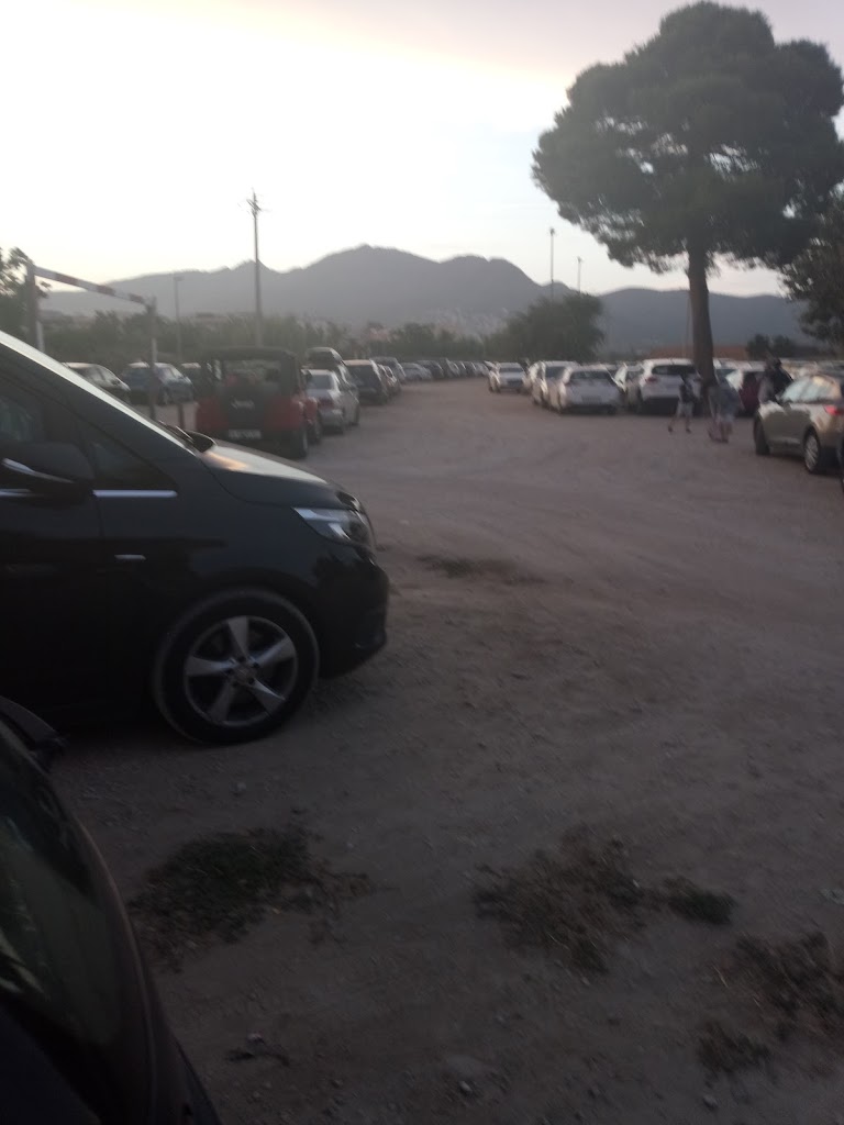 Aparcament gratuit public