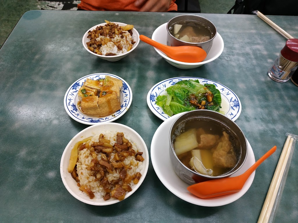 吉峰香菇魯肉飯 的照片