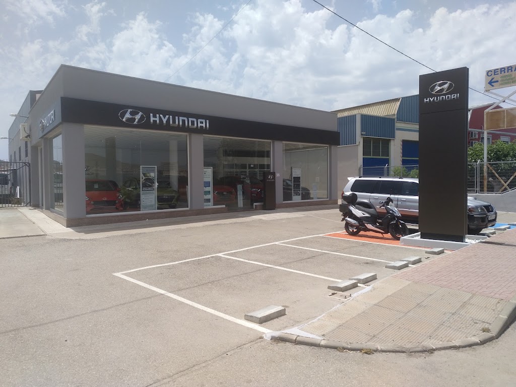 HYUNDAI Jose Robles Lopez E Hijos — Del propietario