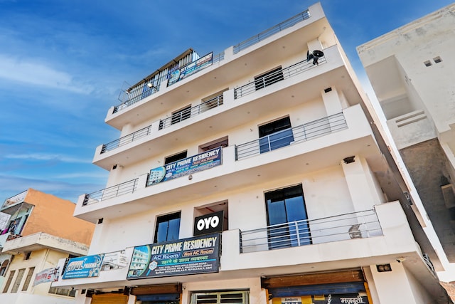 Oyo Flagship Hotel Cp Residency