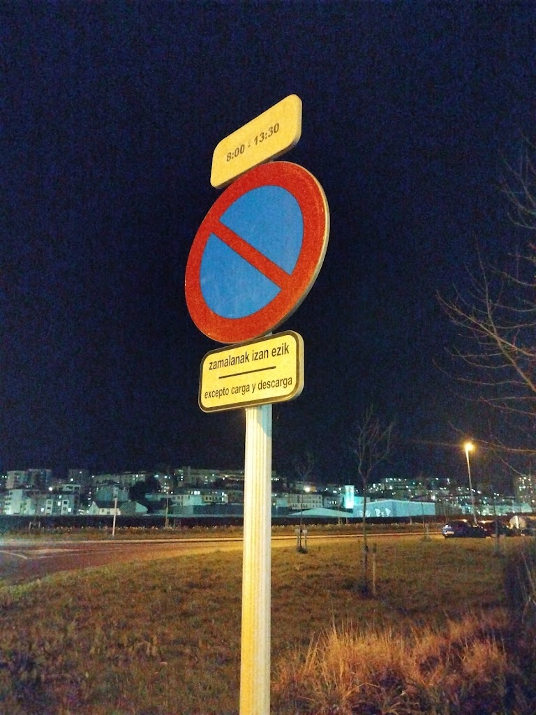 Aparcamiento reservado de Carga y Descarga