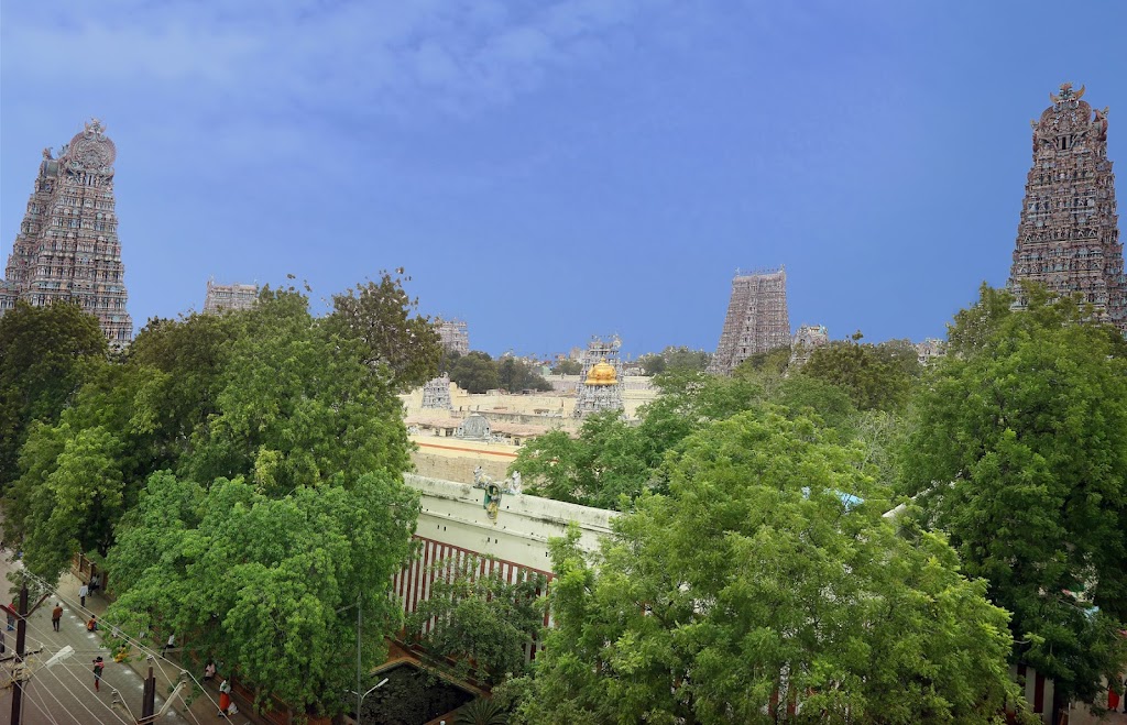 Hotel Sabareesh Plaza