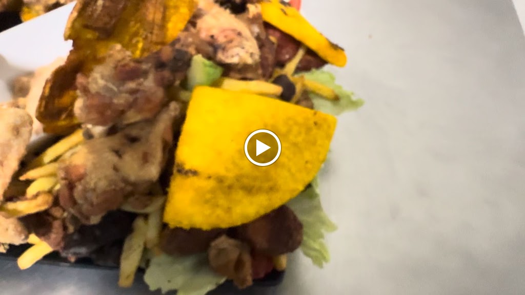 Cafeteria y Panaderia LILI — Videos
