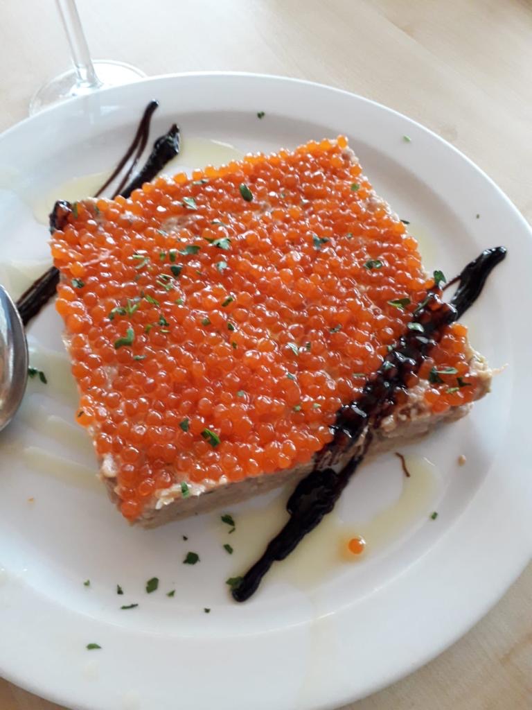 Restaurant Casa Alvaro — Comida y bebida