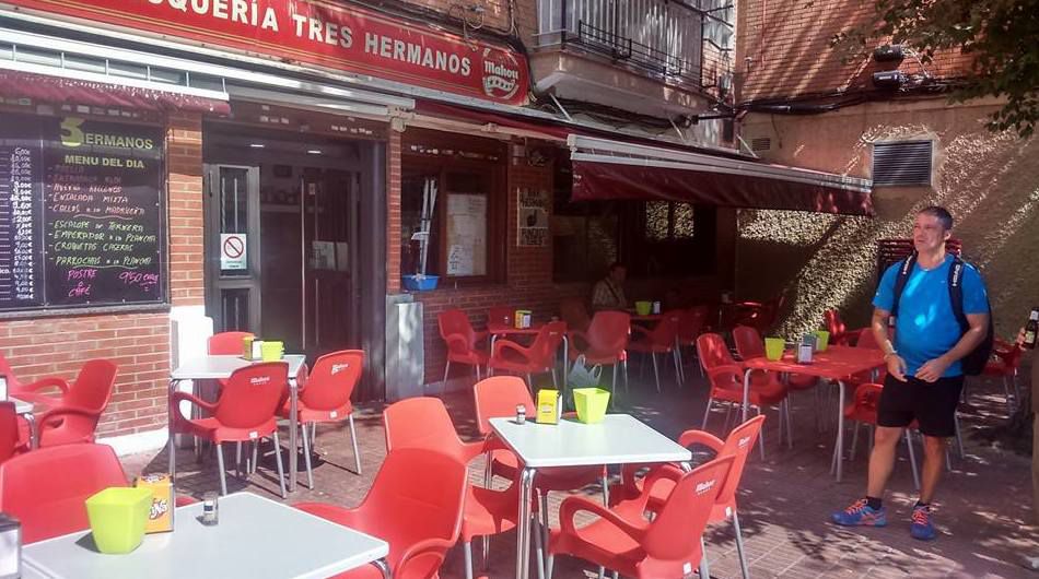 Bar Marisqueria Tres Hermanos — Ambiente