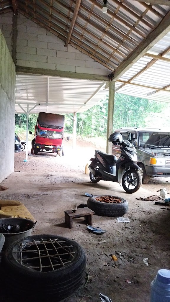 Bengkel MobiL TOYO