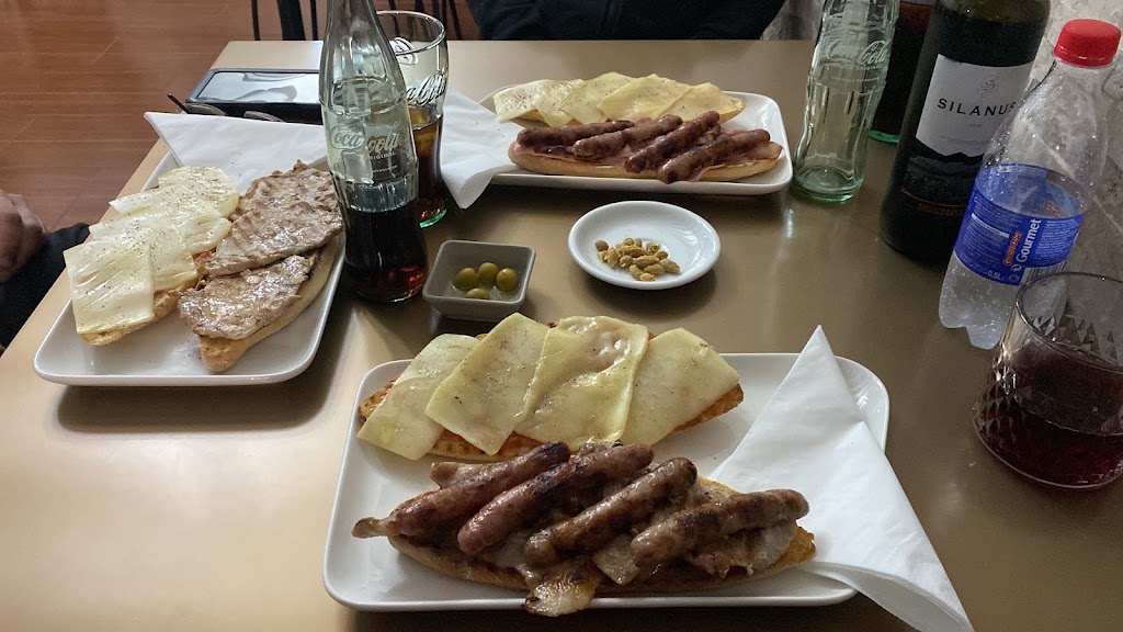 Bar Les Torradetes II — Comida y bebida