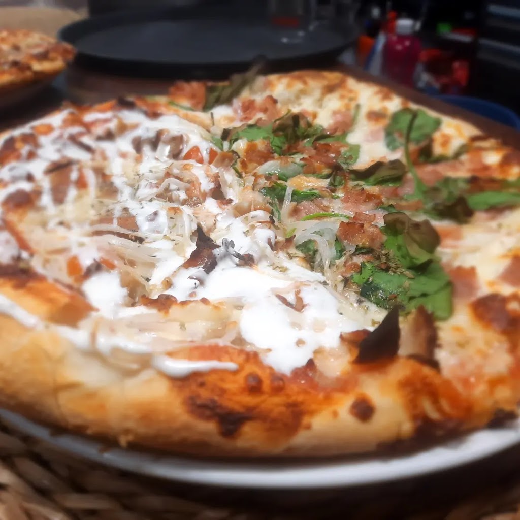 Pizzeria Verona — Comida y bebida