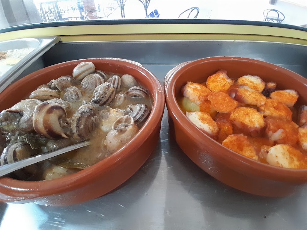 Trasteo Tapas — Comida y bebida