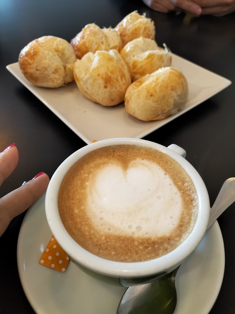 Es Cafe — Comida y bebida