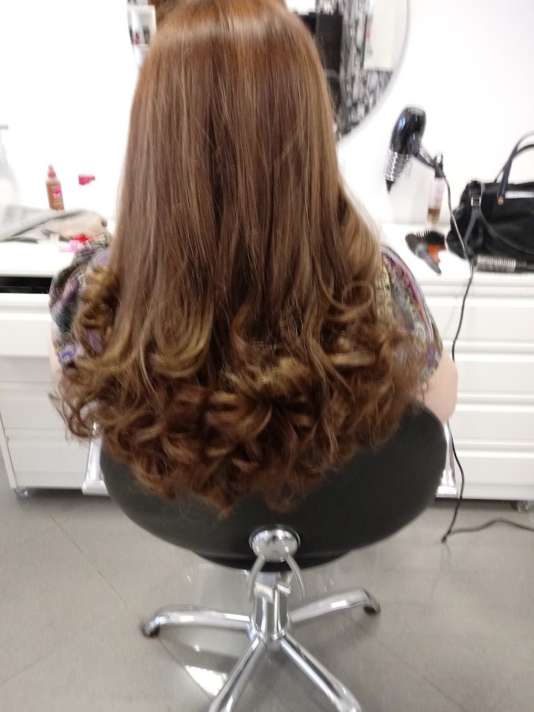 Mario & Eli Peluqueria Y Estetica — Peinado