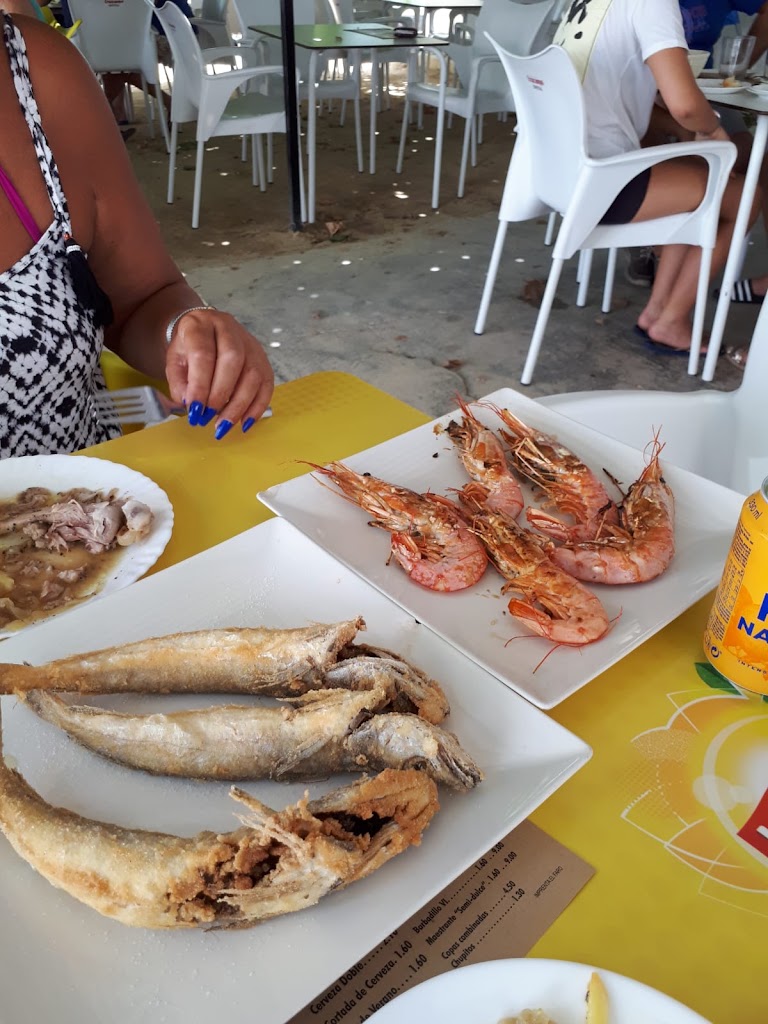 Las Dos Rejas Bar Chipiona — Comida y bebida