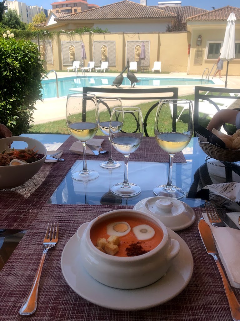 Restaurante Villa Jerez — Comida y bebida