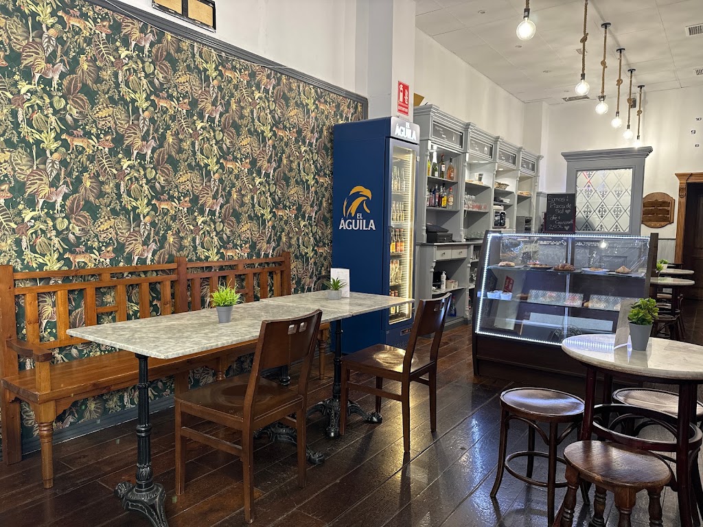 Cafeteria y delicias G&G — Ambiente