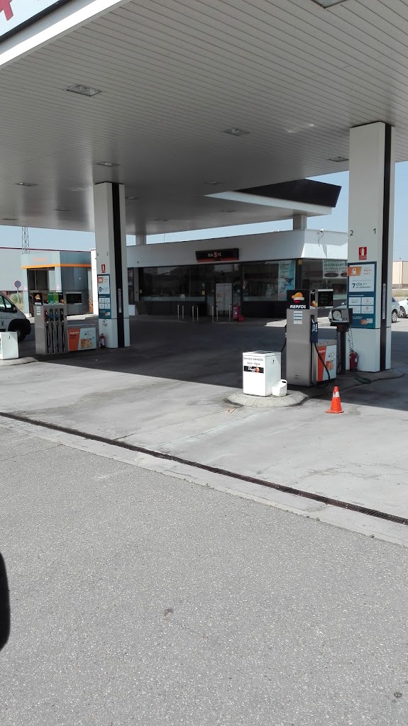 Estacion de Servicio Repsol — Surtidor de combustible