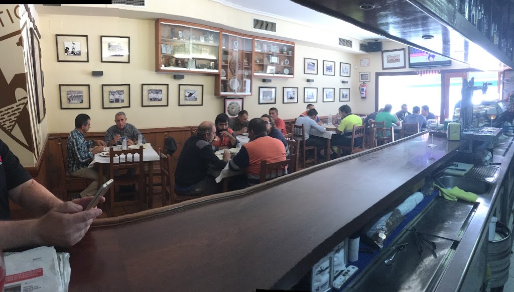 Cafeteria Urdaibai. — Ambiente