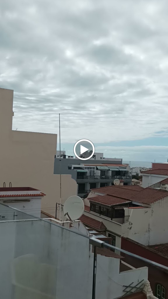 The Roof Burger Bar & Chillout Cocktails — Videos