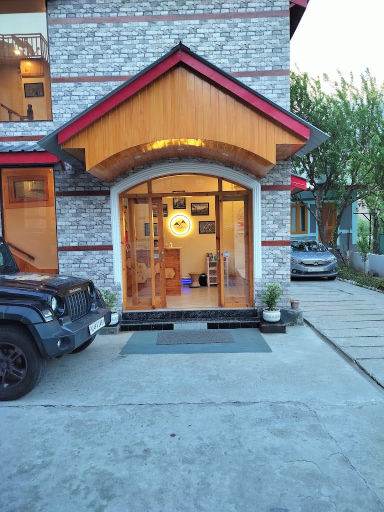 Mountainshack Riverside Stay And Cafe