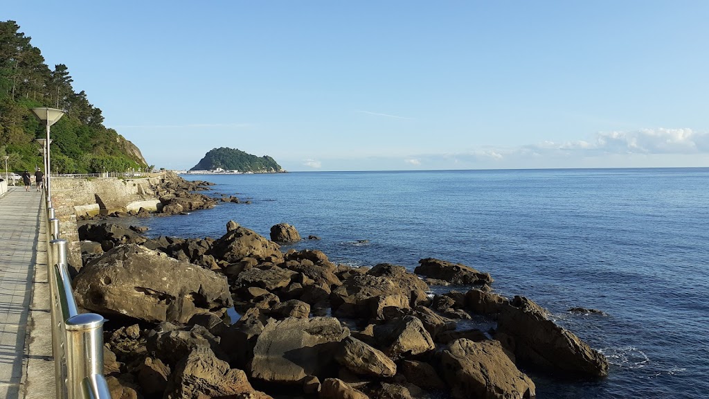 Paseo costero de Zarautz a Getaria