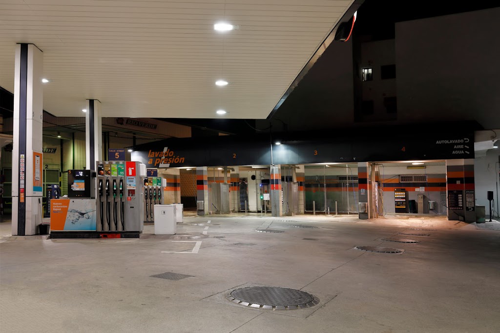 Gasolinera La Paloma — Del propietario