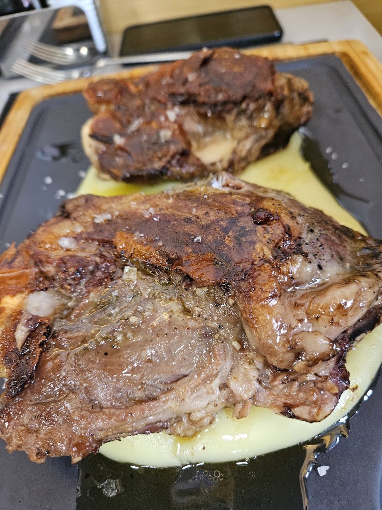 Restaurant Ca l'Angel — Comida y bebida