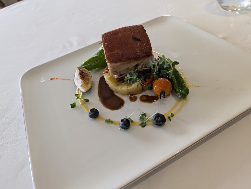 Restaurante El Manzel en el Parador de Ronda — Comida y bebida