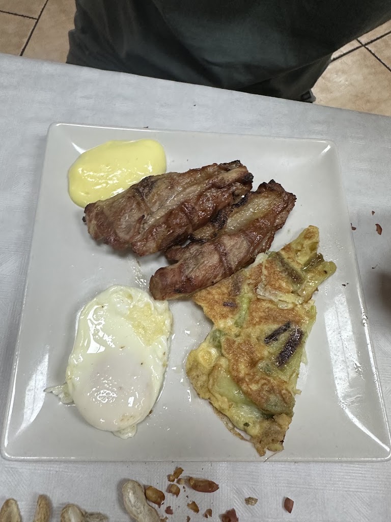 Restaurante Lemar — Comida y bebida