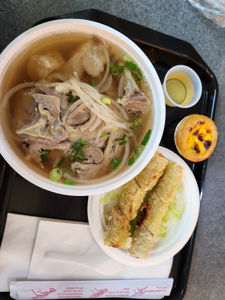 Pho Ling's