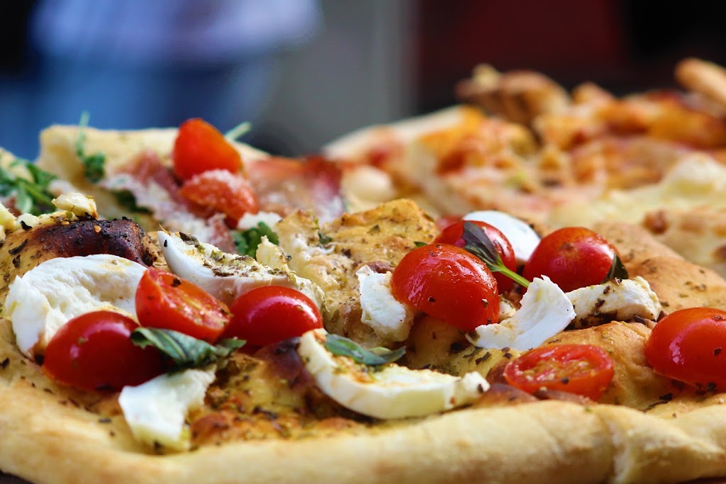La Capricciosa Italiana — Comida y bebida
