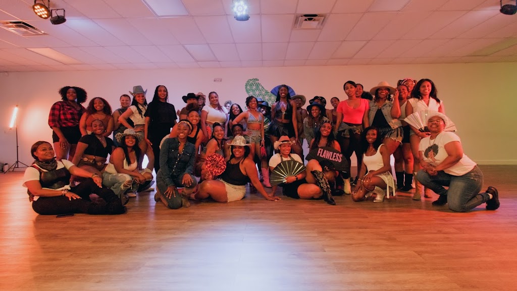  Soulaira Studios | Dance, Fitness, Yoga & Wellness