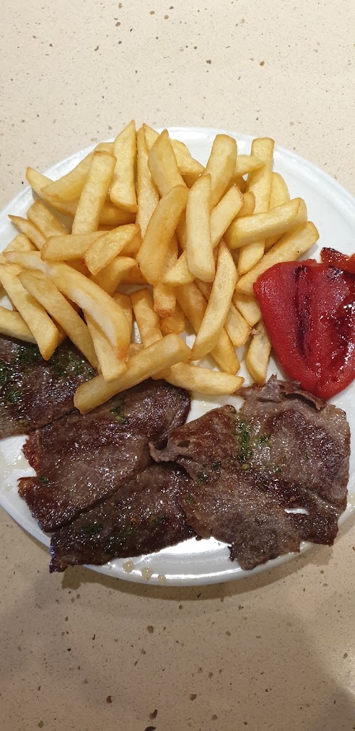 Cafe El Roble Bar — Papas fritas