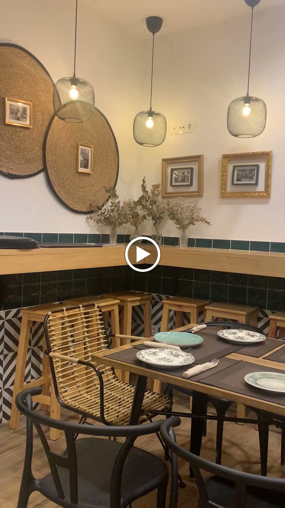 Restaurante Casa Montanes — Ambiente
