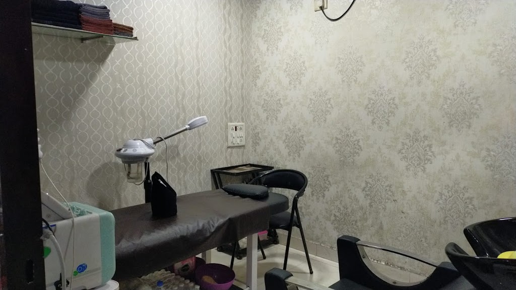 Jyoti S Beauty Salon Spa Academy