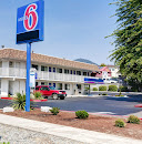 Motel 6 Grants Pass, OR