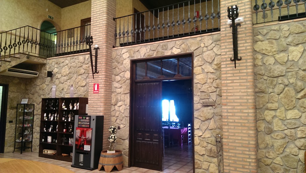Hotel Enologico - Vinedos y Bodegas El Castillo