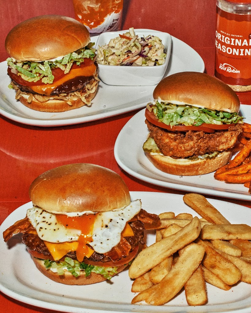  Red Robin Gourmet Burgers and Brews