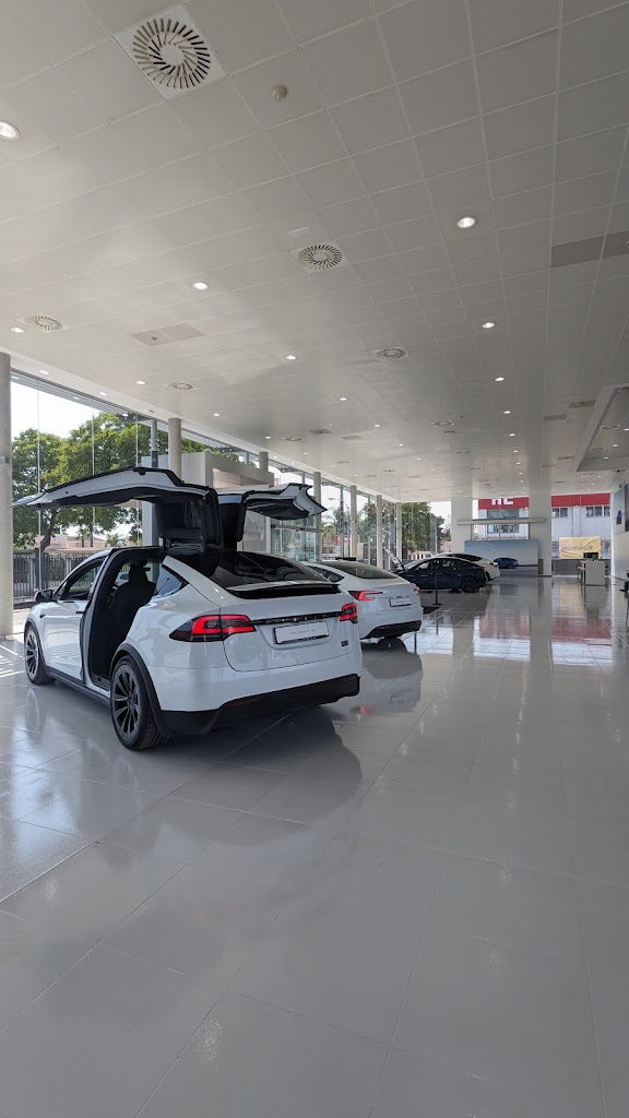 Tesla Center Valencia 2 La Eliana — Todas