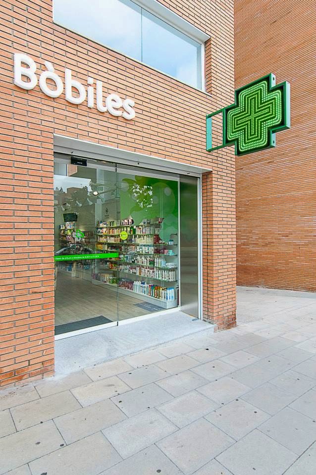 Farmacia Les Bobiles — Del propietario